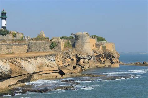 Diu Fort: Bị Thất Thoại Bởi Thời Gian & Những Bí Mật Vẫn Chờ Khám Phá!